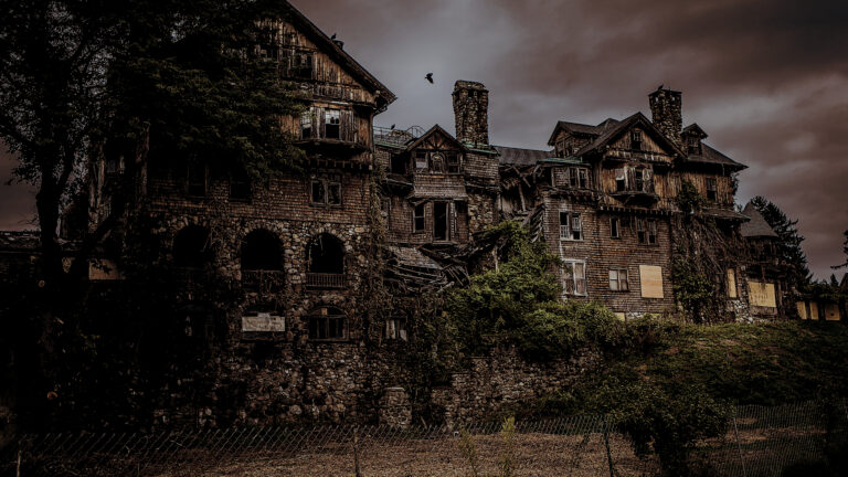 featured image for most haunted school in the us